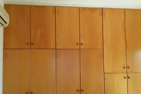 فيلة House 3 لارنكا